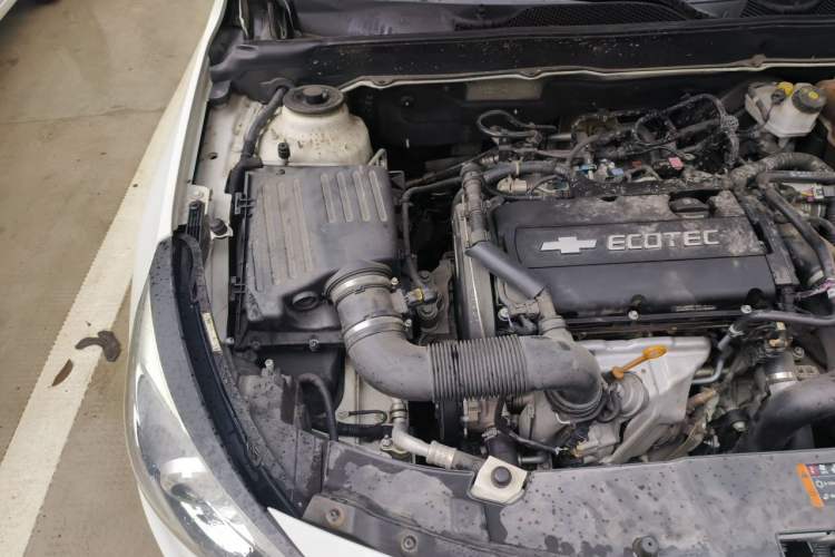 Used Chevrolet Malibu 2016 1.6T Automatic Luxury Edition Engine Bay Right