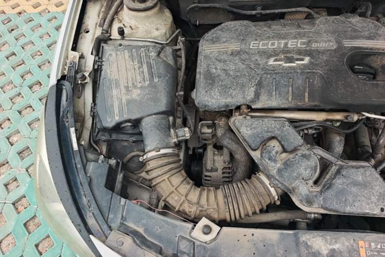 Used Chevrolet Malibu 2016 2.0L Automatic Luxury Edition Engine Bay Right