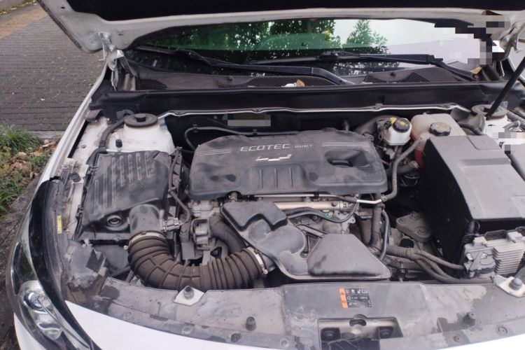 Used Chevrolet Malibu 2016 2.0L Automatic Luxury Edition Engine Bay Right