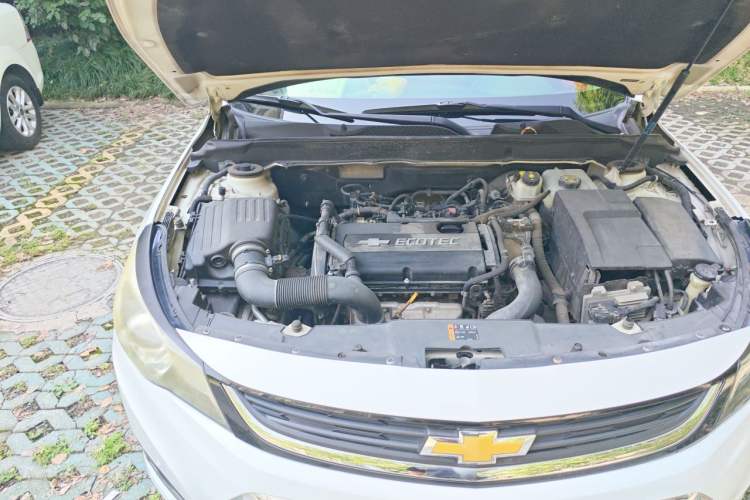 Used Chevrolet Malibu 2016 1.6T Automatic Comfort Edition Engine Bay Right