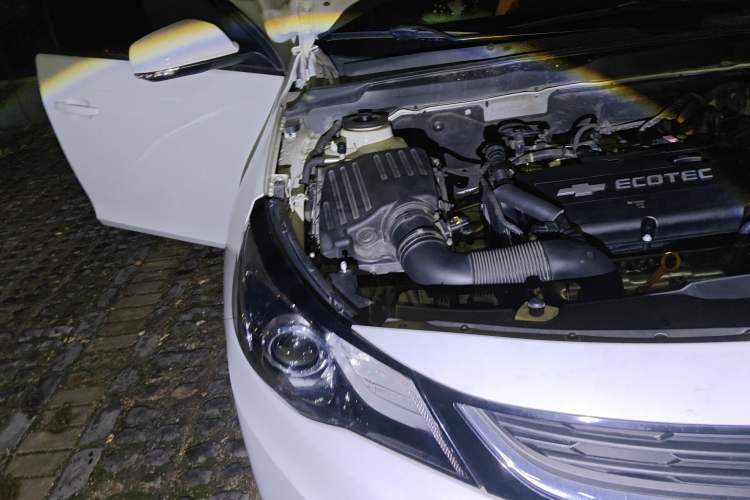 Used Chevrolet Malibu 2016 1.6T Automatic Comfort Edition Engine Bay Right