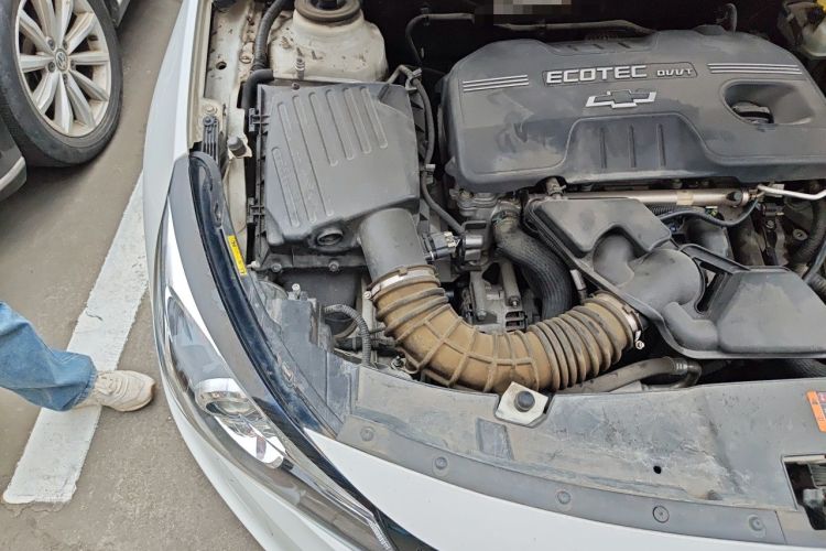 Used Chevrolet Malibu 2016 2.0L Automatic Luxury Edition Engine Bay Right