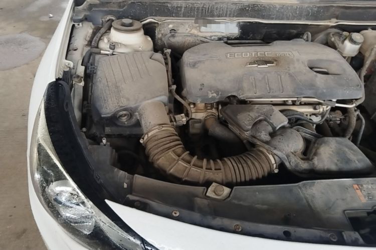 Used Chevrolet Malibu 2016 2.0L Automatic Luxury Edition Engine Bay Right