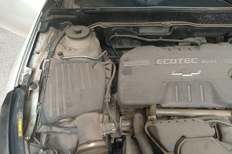 Used Chevrolet Malibu 2016 2.0L Automatic Luxury Edition Engine Bay Right
