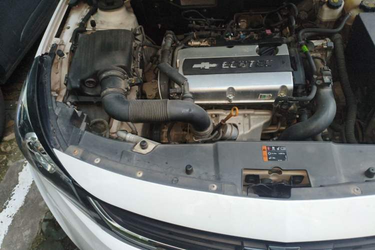 Used Chevrolet Malibu 2016 1.6T Automatic Comfort Edition Engine Bay Right