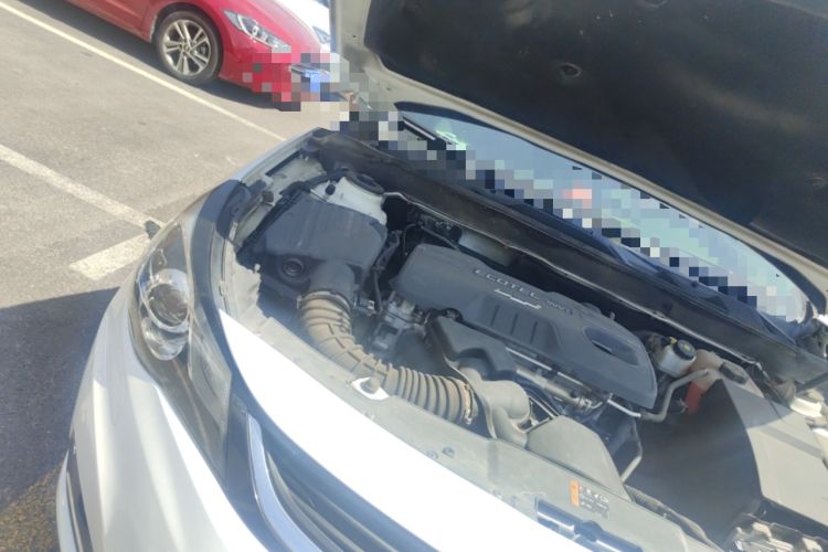 Used Chevrolet Malibu 2016 2.0L Automatic Luxury Edition Engine Bay Right