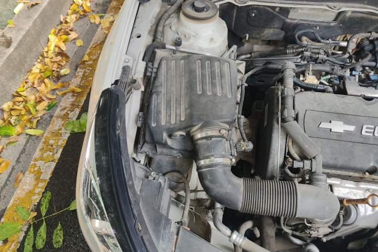 Used Chevrolet Malibu 2016 1.6T Automatic Comfort Edition Engine Bay Right