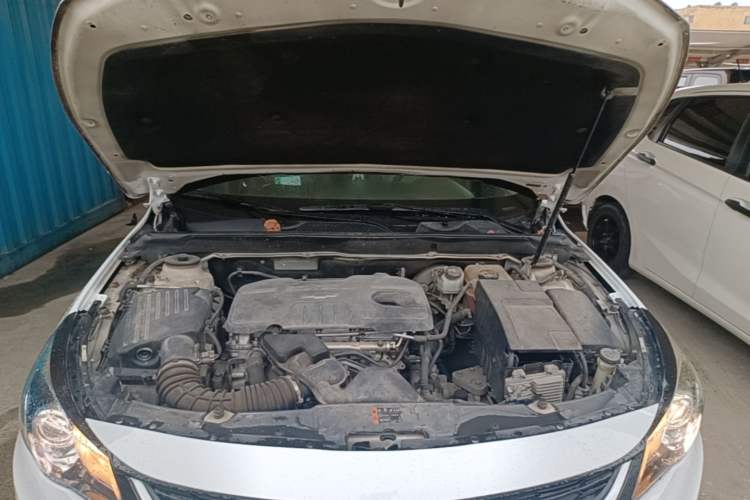 Used Chevrolet Malibu 2016 2.0L Automatic Luxury Edition Engine Bay
