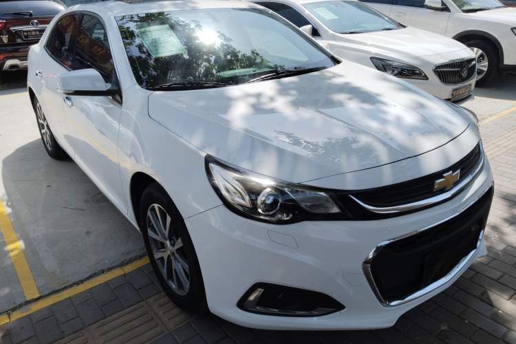 Used Chevrolet Malibu 2016 2.4L Automatic Luxury Edition Exterior 1