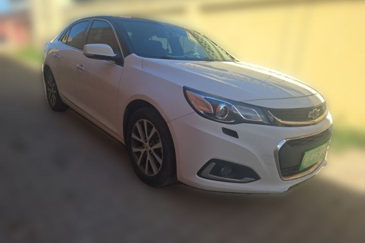 Used Chevrolet Malibu 2016 2.0L Automatic Luxury Edition Front Right 45 Deg