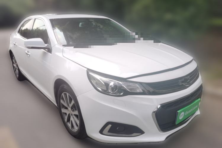 Used Chevrolet Malibu 2016 2.0L Automatic Luxury Edition Front Right 45 Deg