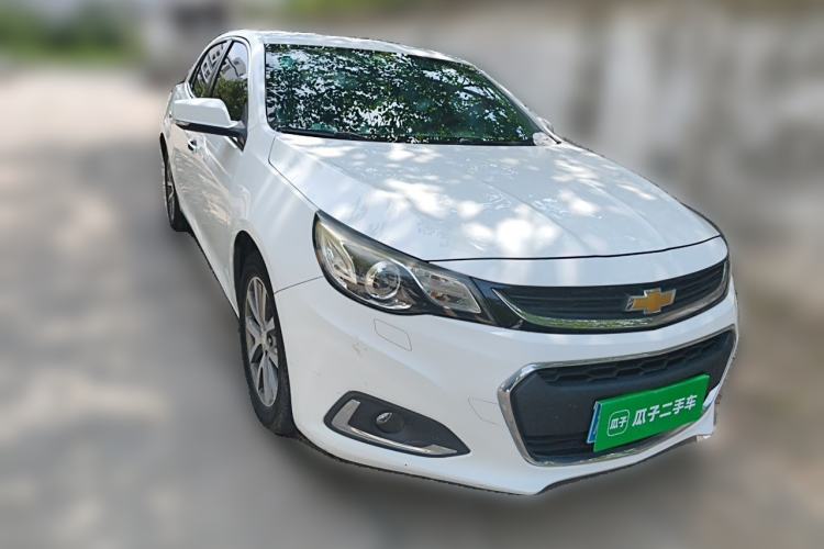 Used Chevrolet Malibu 2016 2.0L Automatic Luxury Edition Front Right 45 Deg