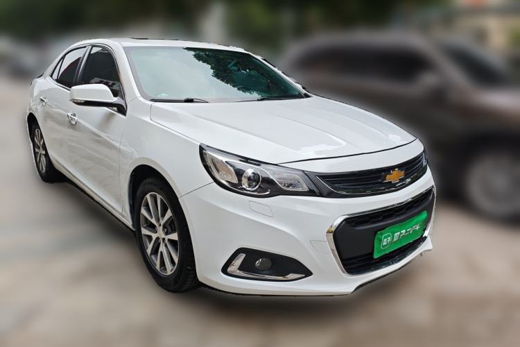Used Chevrolet Malibu 2016 2.0L Automatic Luxury Edition Front Right 45 Deg