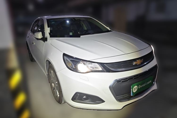 Used Chevrolet Malibu 2016 2.0L Automatic Luxury Edition Front Right 45 Deg