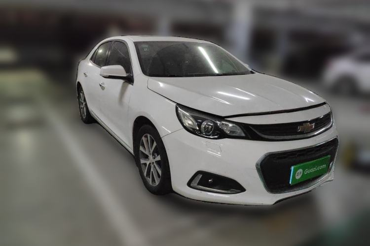 Used Chevrolet Malibu 2016 2.0L Automatic Luxury Edition Front Right 45 Deg