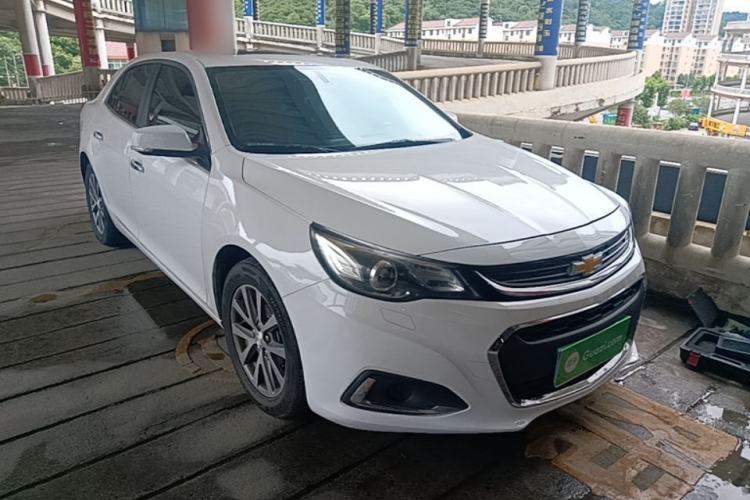 Used Chevrolet Malibu 2016 2.0L Automatic Luxury Edition Front Right 45 Deg