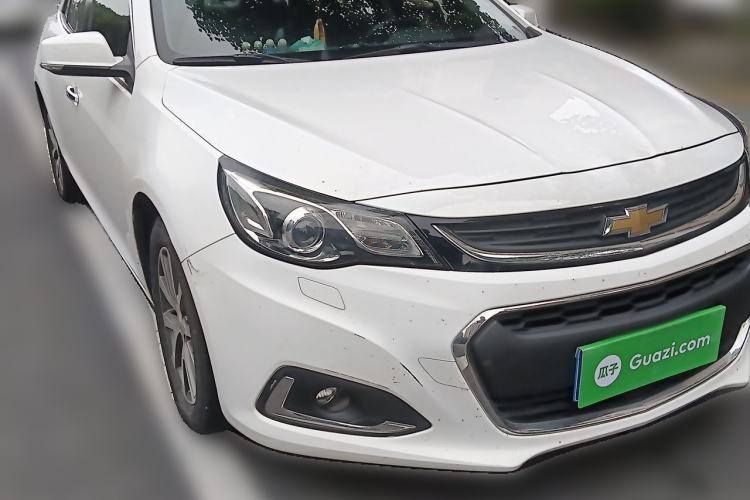 Used Chevrolet Malibu 2016 2.4L Automatic Luxury Edition Front Right 45 Deg