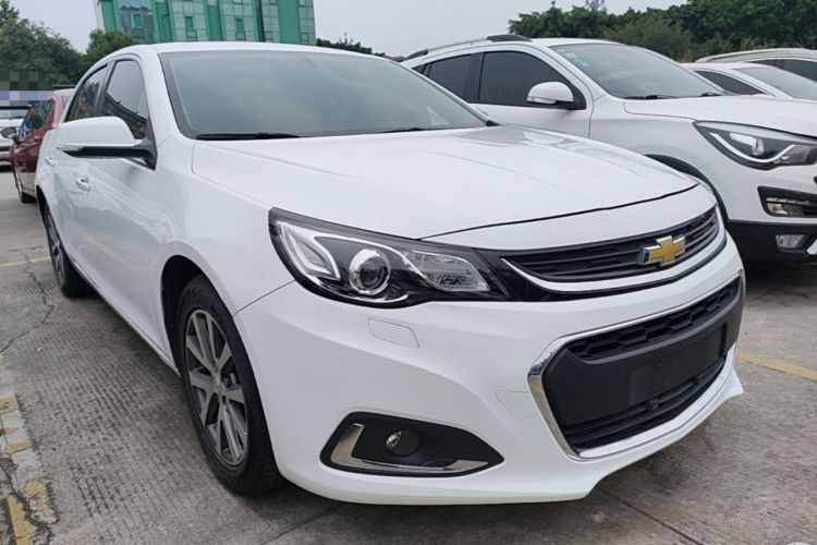 Used Chevrolet Malibu 2016 2.0L Automatic Luxury Edition Front Right 45 Deg
