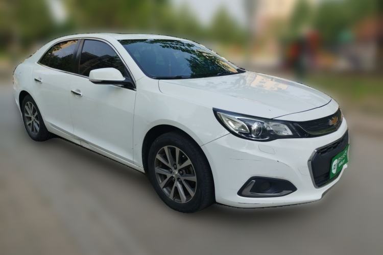 Used Chevrolet Malibu 2016 2.4L Automatic Luxury Edition Front Right 45 Deg