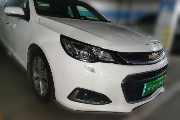 Used Chevrolet Malibu 2016 2.0L Automatic Luxury Edition Front Right 45 Deg