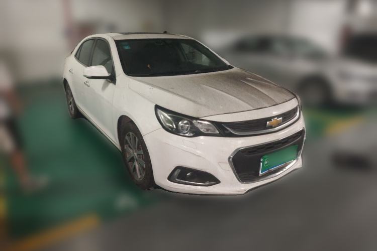 Used Chevrolet Malibu 2016 2.0L Automatic Luxury Edition Front Right 45 Deg
