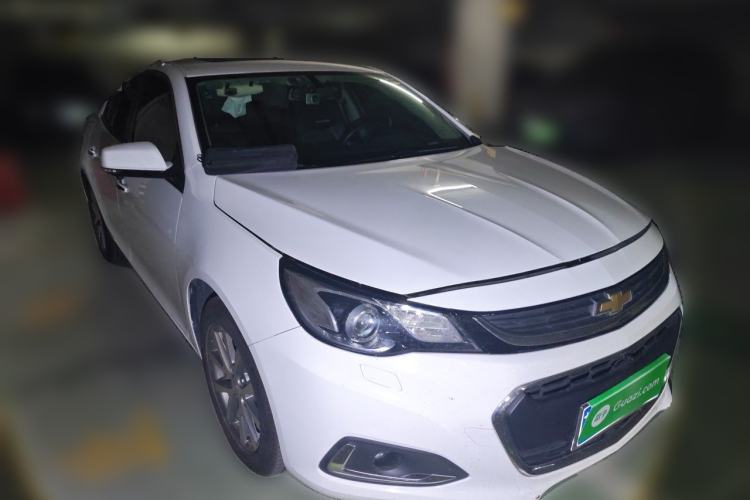 Used Chevrolet Malibu 2016 2.4L Automatic Luxury Edition Front Right 45 Deg