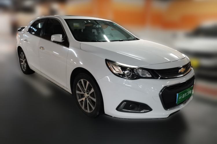 Used Chevrolet Malibu 2016 2.0L Automatic Luxury Edition Front Right 45 Deg