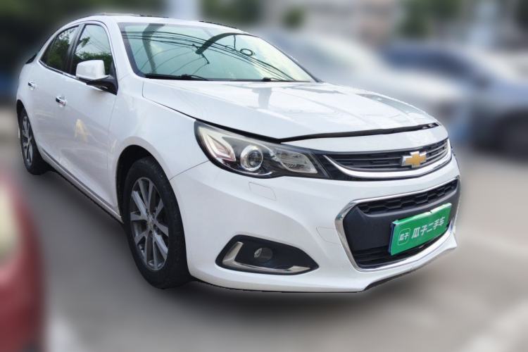 Used Chevrolet Malibu 2016 2.0L Automatic Luxury Edition Front Right 45 Deg