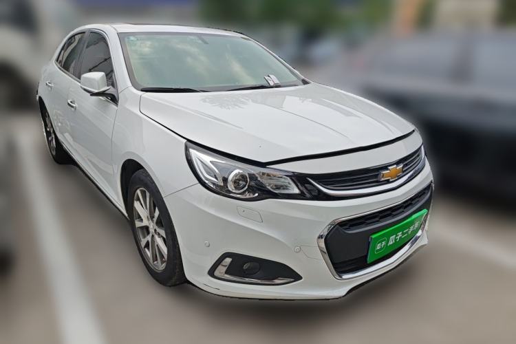 Used Chevrolet Malibu 2016 2.0L Automatic Luxury Edition Front Right 45 Deg