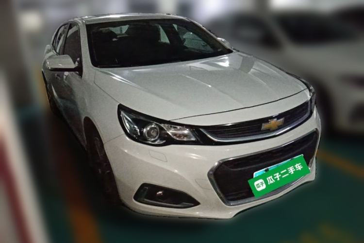 Used Chevrolet Malibu 2016 2.0L Automatic Luxury Edition Front Right 45 Deg