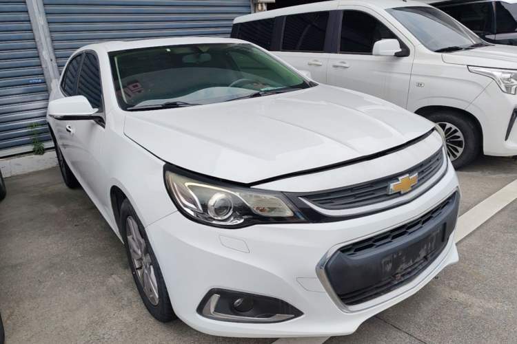 Used Chevrolet Malibu 2016 1.6T Automatic Luxury Edition Front Right 45 Deg