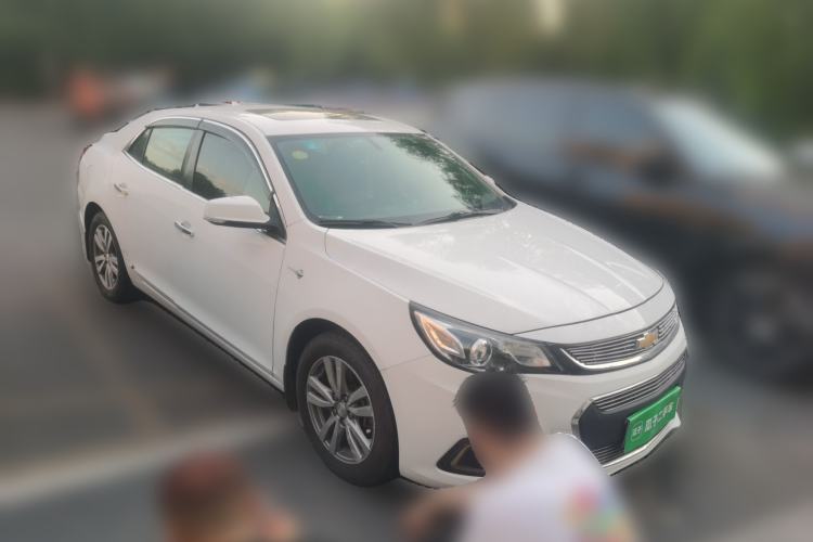 Used Chevrolet Malibu 2016 1.6T Automatic Luxury Edition Front Right 45 Deg