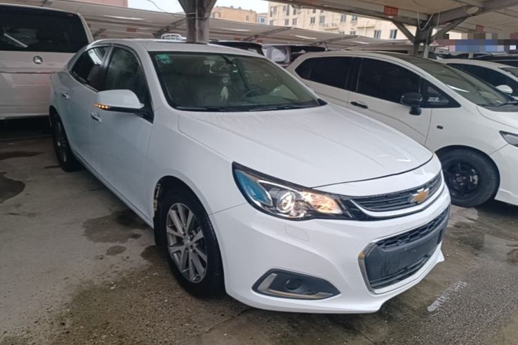 Used Chevrolet Malibu 2016 2.0L Automatic Luxury Edition Front Right 45 Deg