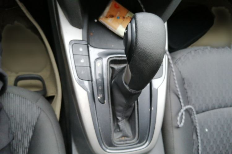 Used Chevrolet Malibu 2016 1.6T Automatic Comfort Edition Gear Lever