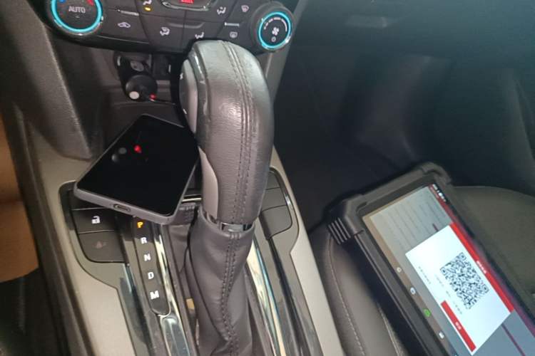 Used Chevrolet Malibu 2016 2.0L Automatic Luxury Edition Gear Lever