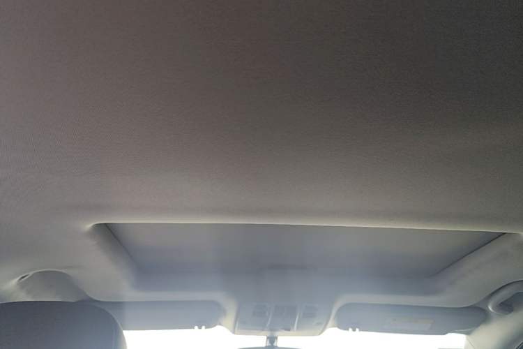 Used Chevrolet Malibu 2016 2.0L Automatic Luxury Edition Headliner