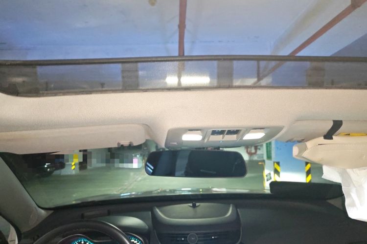 Used Chevrolet Malibu 2016 2.4L Automatic Luxury Edition Headliner