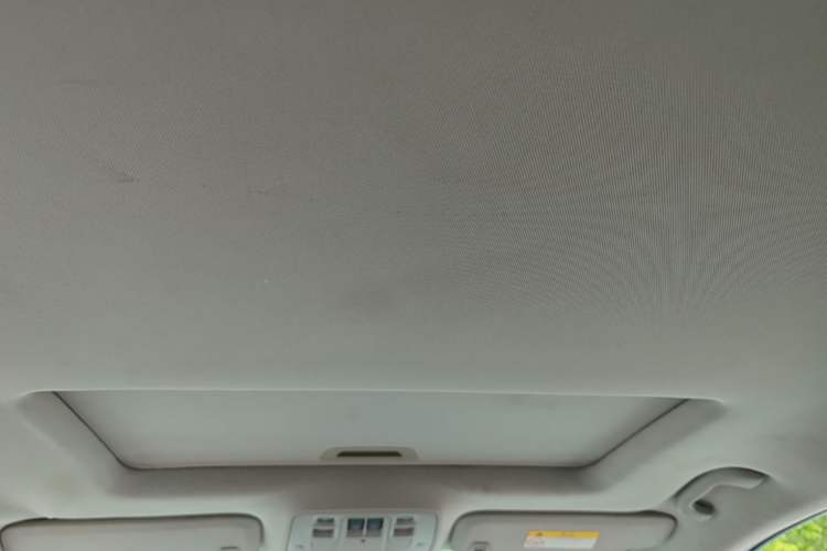 Used Chevrolet Malibu 2016 2.0L Automatic Luxury Edition Headliner