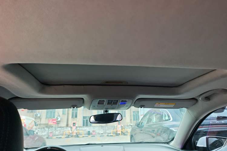 Used Chevrolet Malibu 2016 1.6T Automatic Comfort Edition Headliner