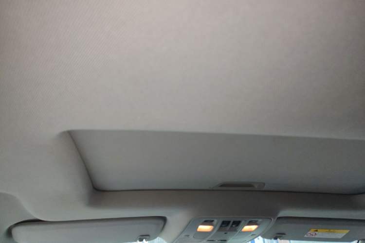 Used Chevrolet Malibu 2016 1.6T Automatic Luxury Edition Headliner