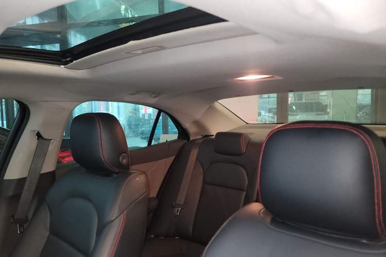 Used Chevrolet Malibu 2016 1.6T Automatic Comfort Edition Headliner