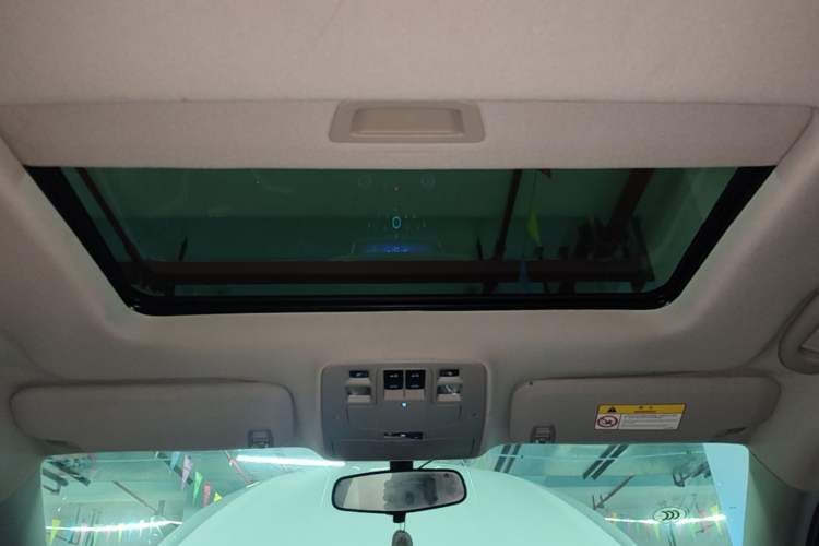 Used Chevrolet Malibu 2016 2.4L Automatic Luxury Edition Headliner