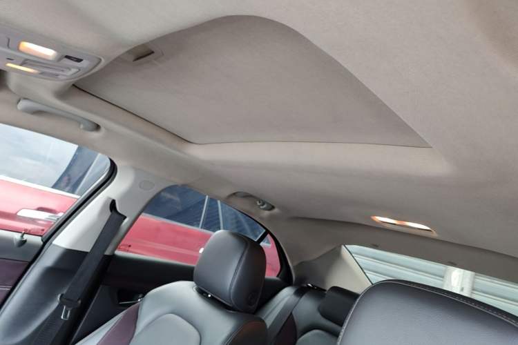 Used Chevrolet Malibu 2016 1.6T Automatic Luxury Edition Headliner