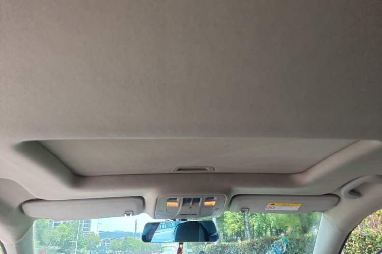 Used Chevrolet Malibu 2016 2.0L Automatic Luxury Edition Headliner