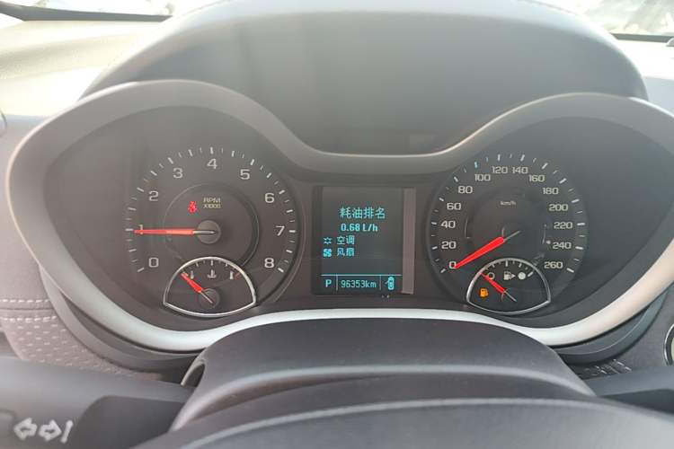 Used Chevrolet Malibu 2016 2.0L Automatic Luxury Edition Instrument Cluster