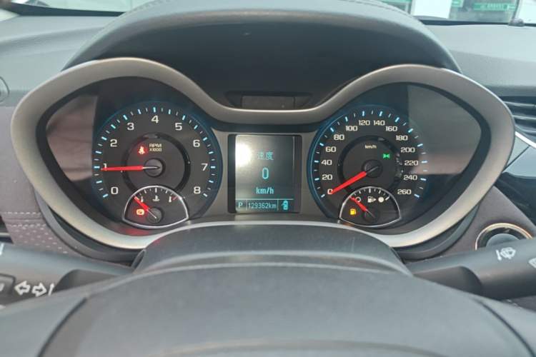 Used Chevrolet Malibu 2016 2.0L Automatic Luxury Edition Instrument Cluster