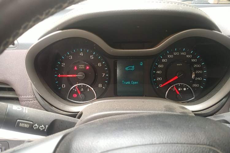 Used Chevrolet Malibu 2016 2.0L Automatic Luxury Edition Instrument Cluster