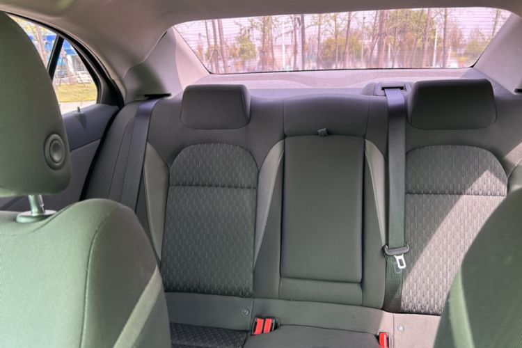 Used Chevrolet Malibu 2016 1.6T Automatic Comfort Edition Interior 2