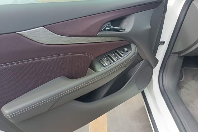 Used Chevrolet Malibu 2016 2.0L Automatic Luxury Edition Left Front Door Interior