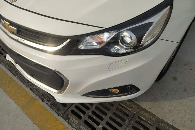 Used Chevrolet Malibu 2016 1.6T Automatic Luxury Edition Left Front Headlight